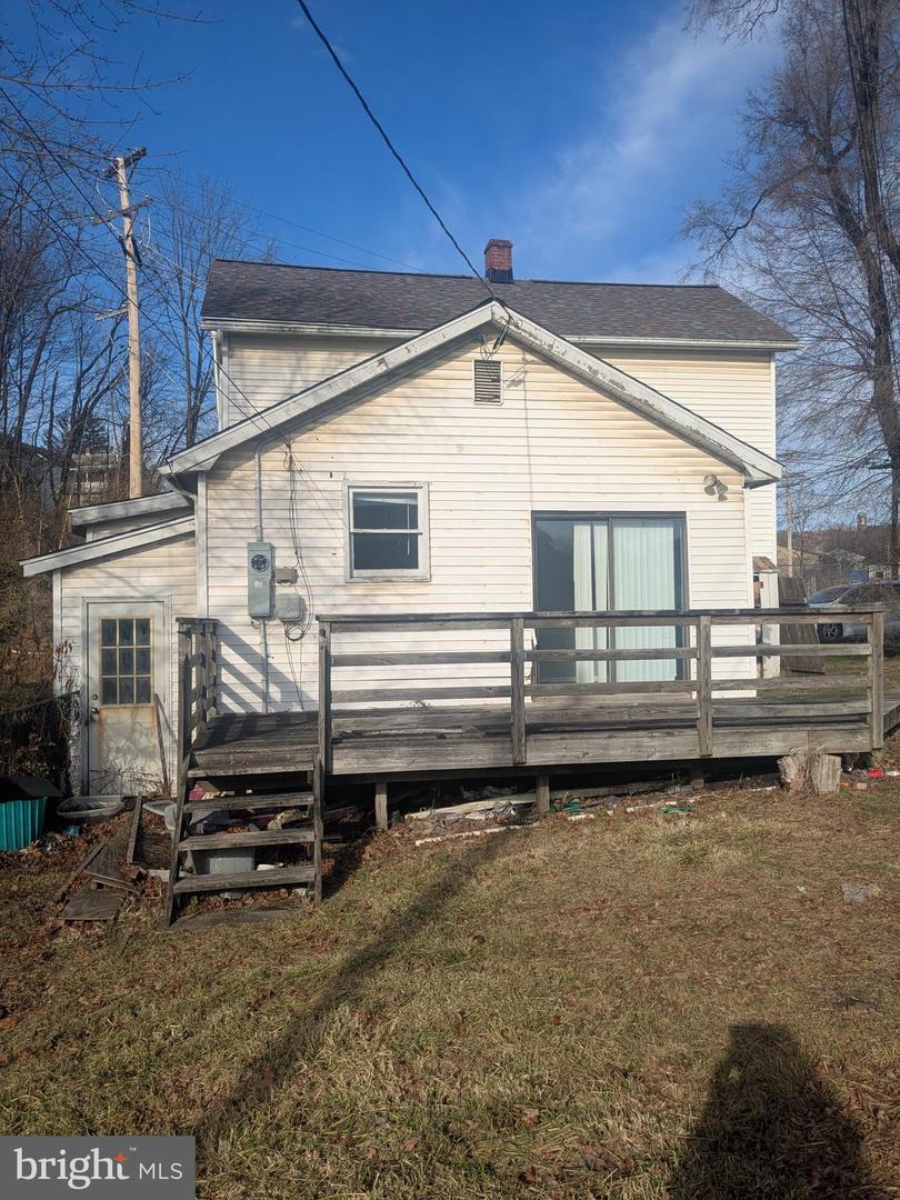 84 S Grant St Property Photo 3