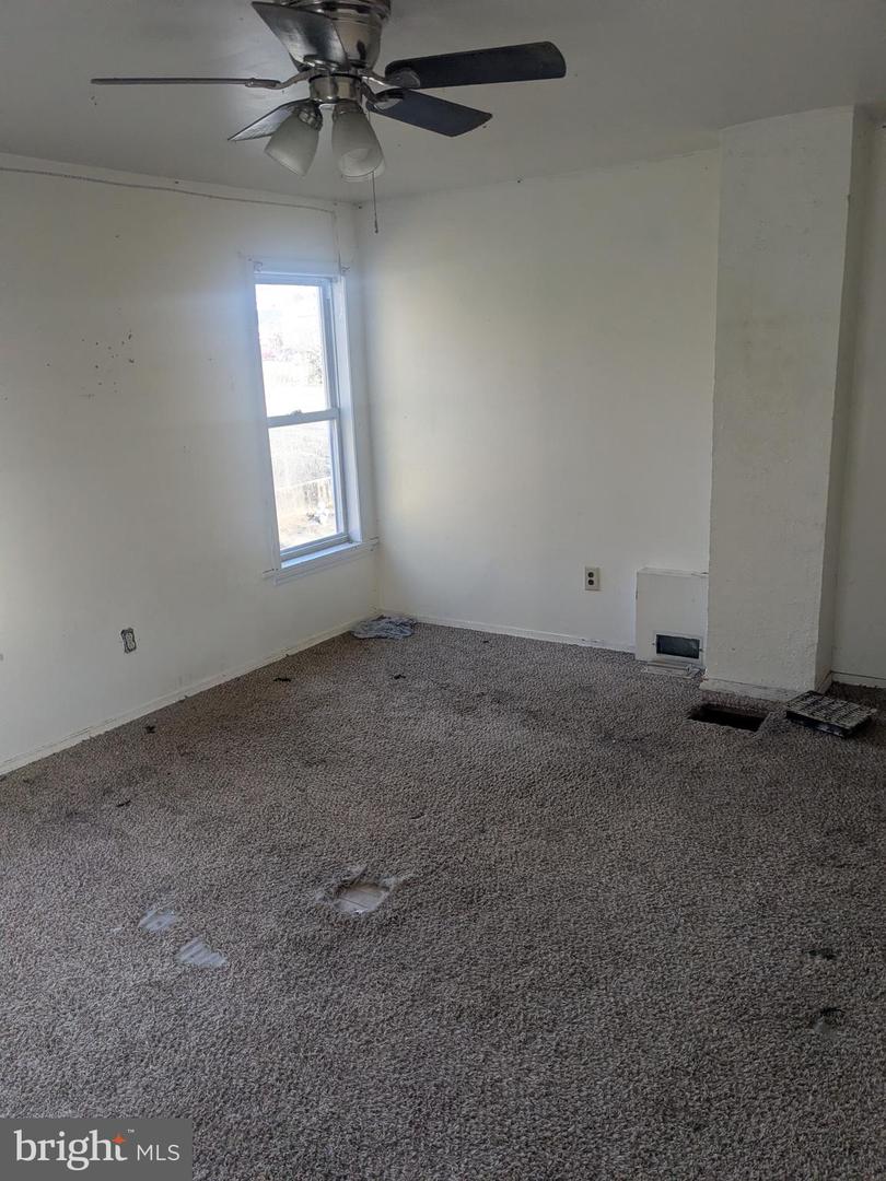 84 S Grant St Property Photo 10