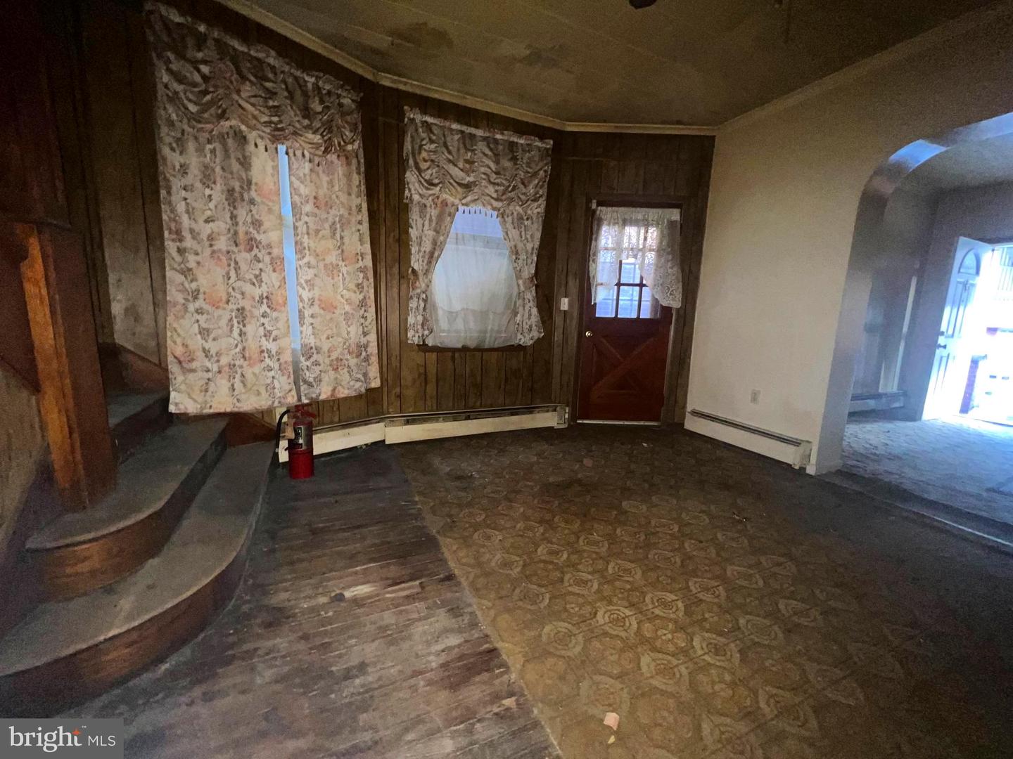 28 Boone St Property Photo 8
