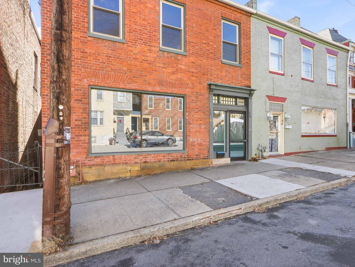 110 Greene St Property Photo 3