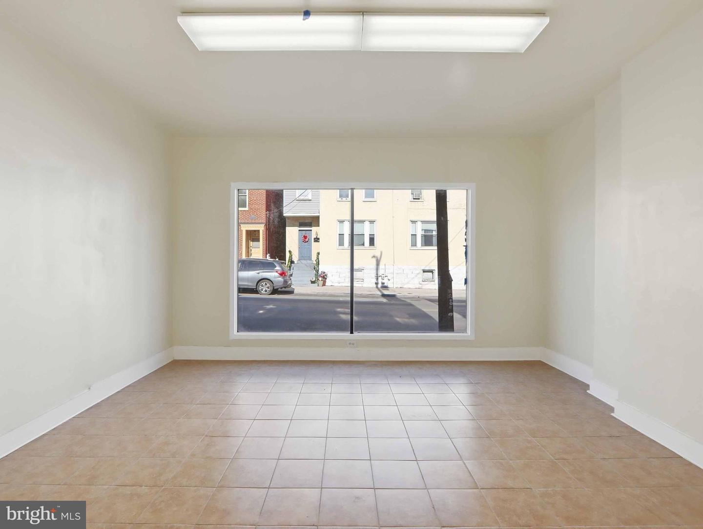 110 Greene St Property Photo 7
