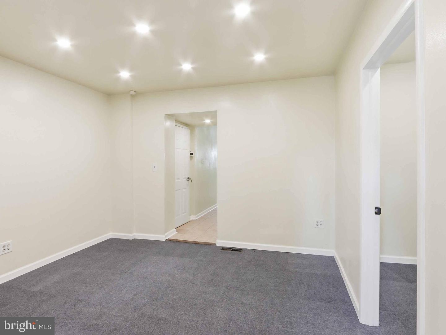 110 Greene St Property Photo 15