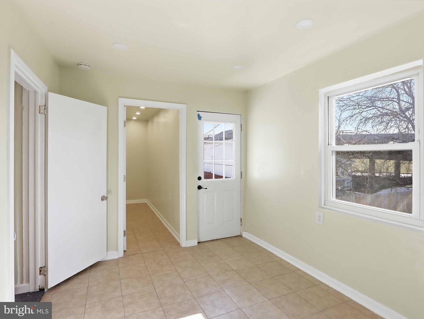 110 Greene St Property Photo 17