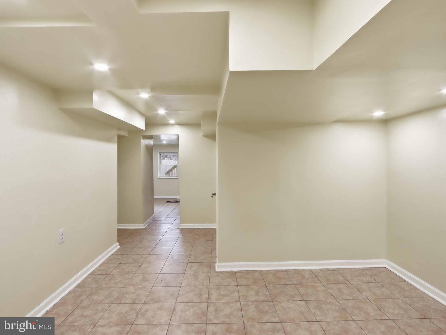 110 Greene St Property Photo 22