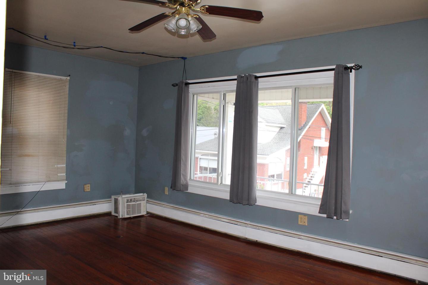 614 Lincoln St Property Photo 20