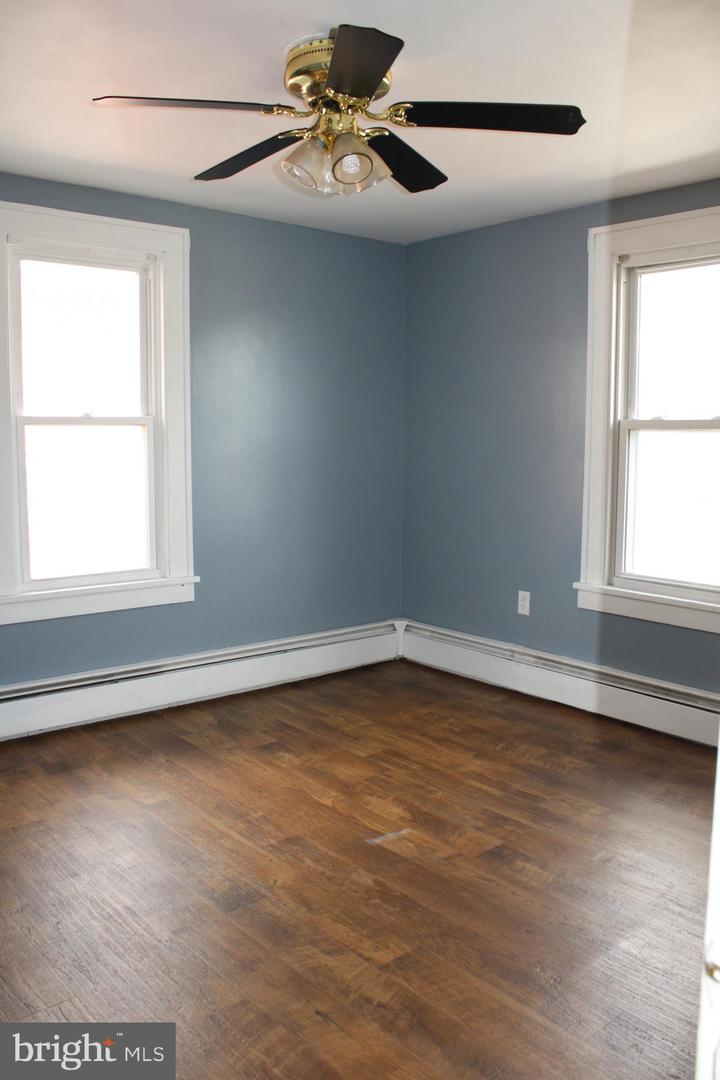 614 Lincoln St Property Photo 36