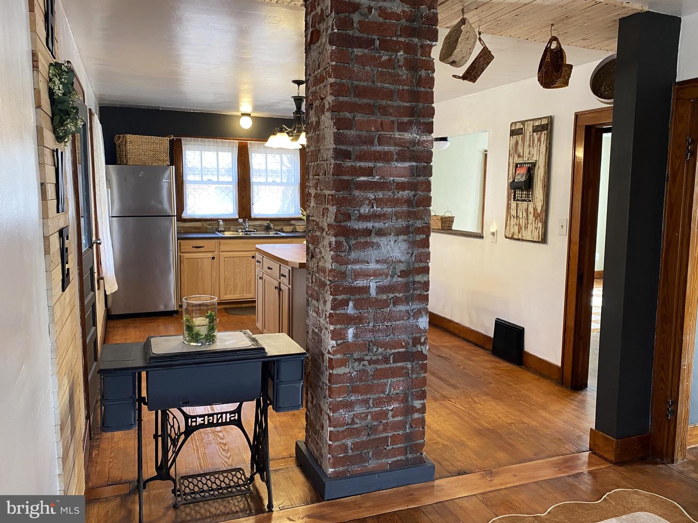 1012 Kent Ave Property Photo 13