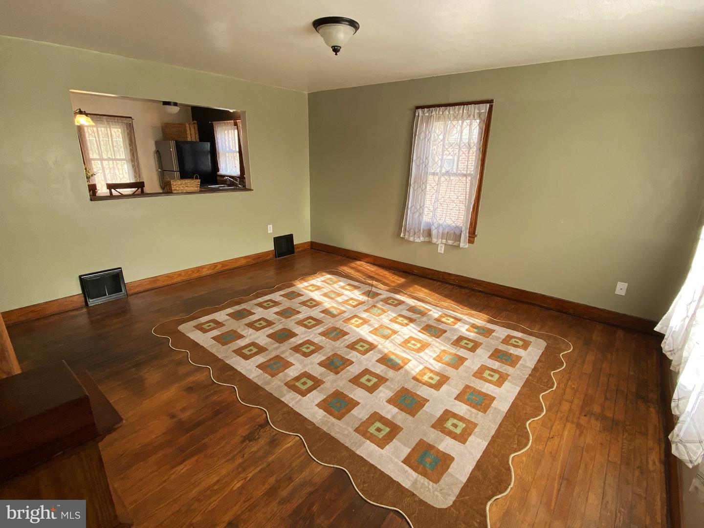 1012 Kent Ave Property Photo 17