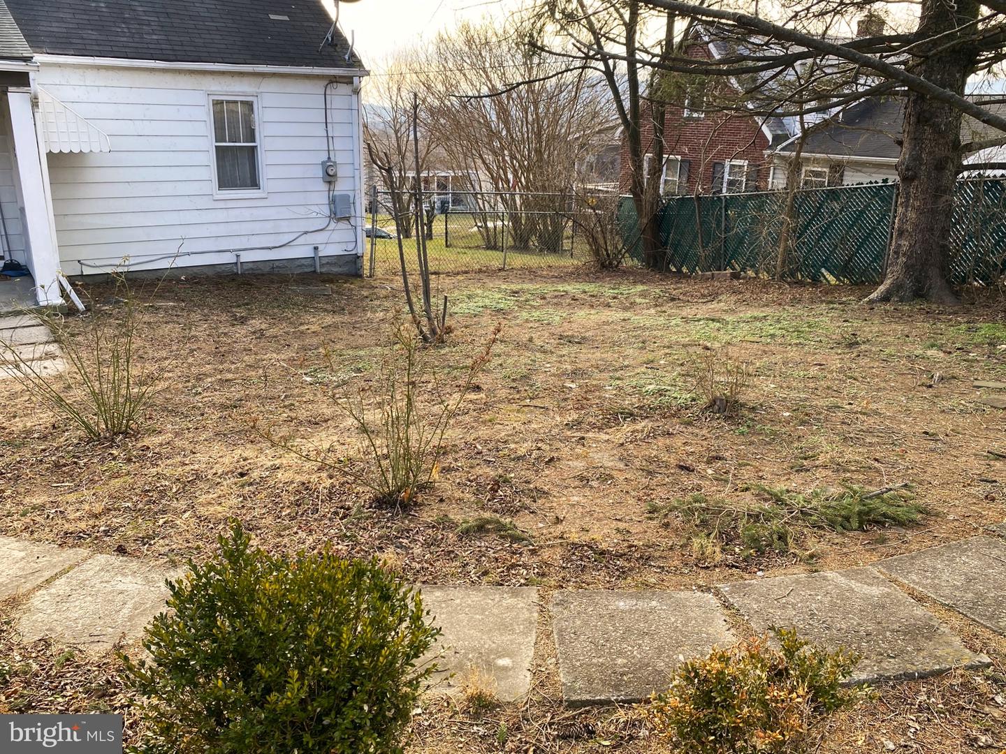 1012 Kent Ave Property Photo 42