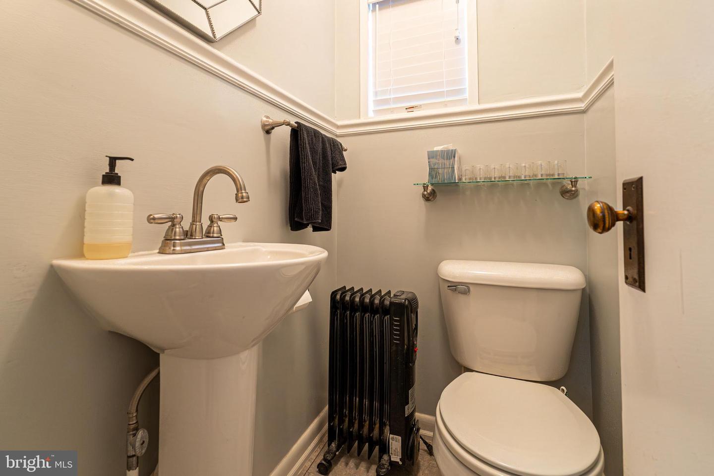 775 Macdonald Ter Property Photo 19