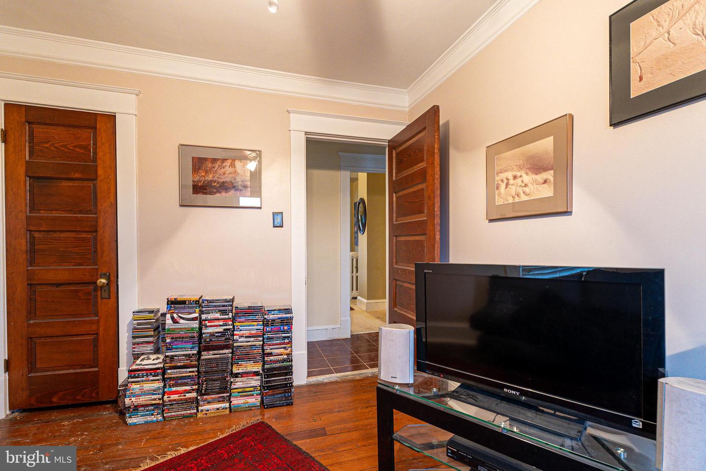 775 Macdonald Ter Property Photo 23