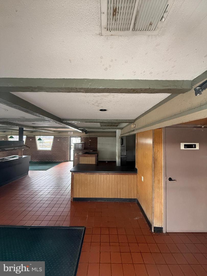 1310 W Industrial Blvd Property Photo 5