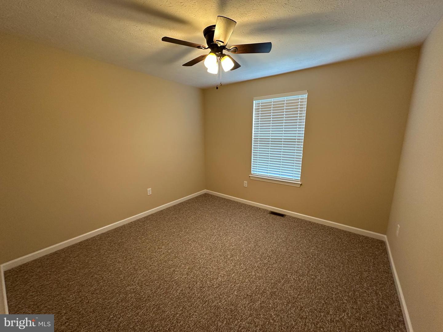 230 Redstone Ter Property Photo 26