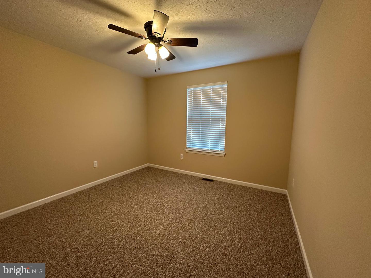 230 Redstone Ter Property Photo 31