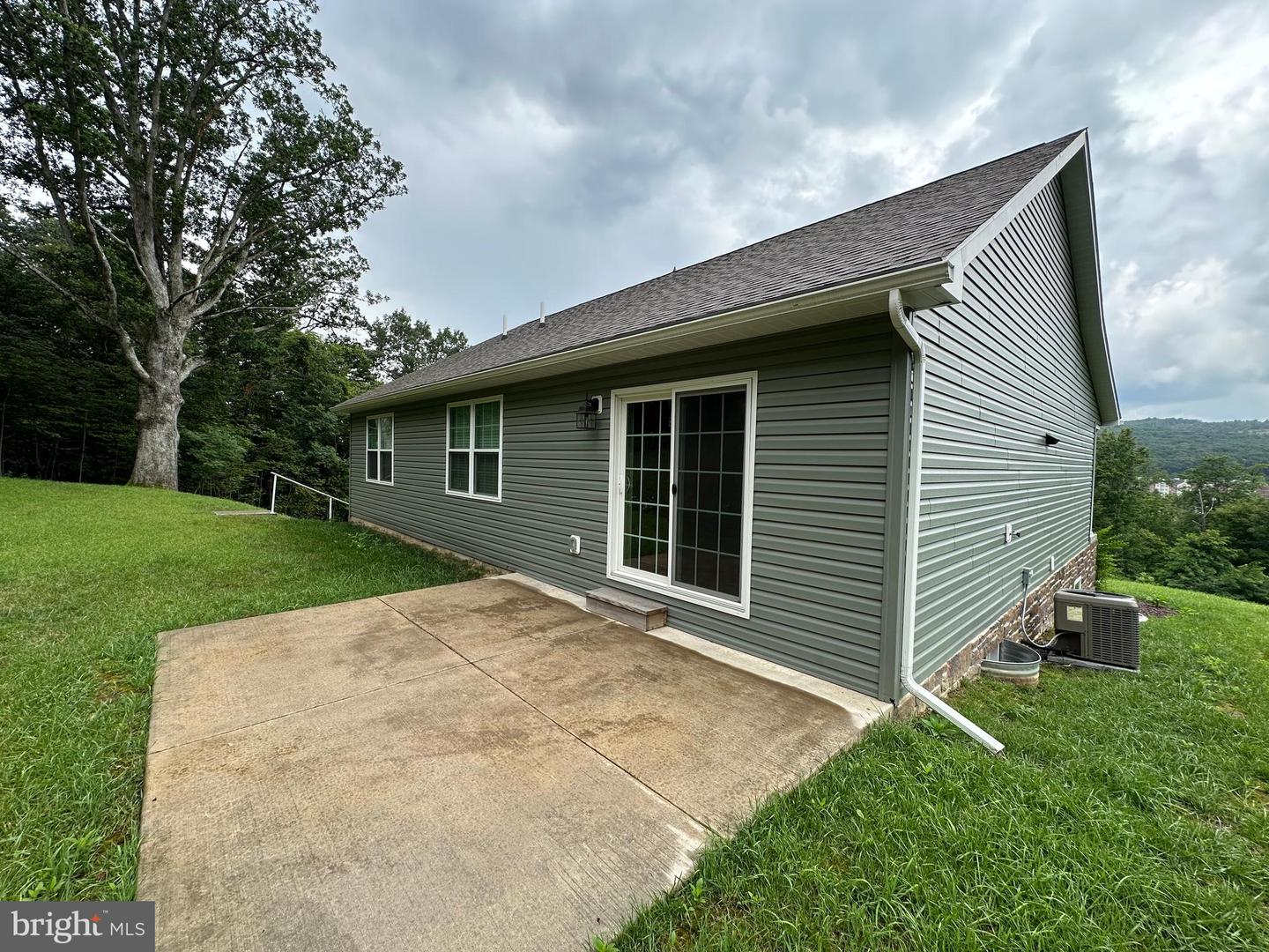 230 Redstone Ter Property Photo 41