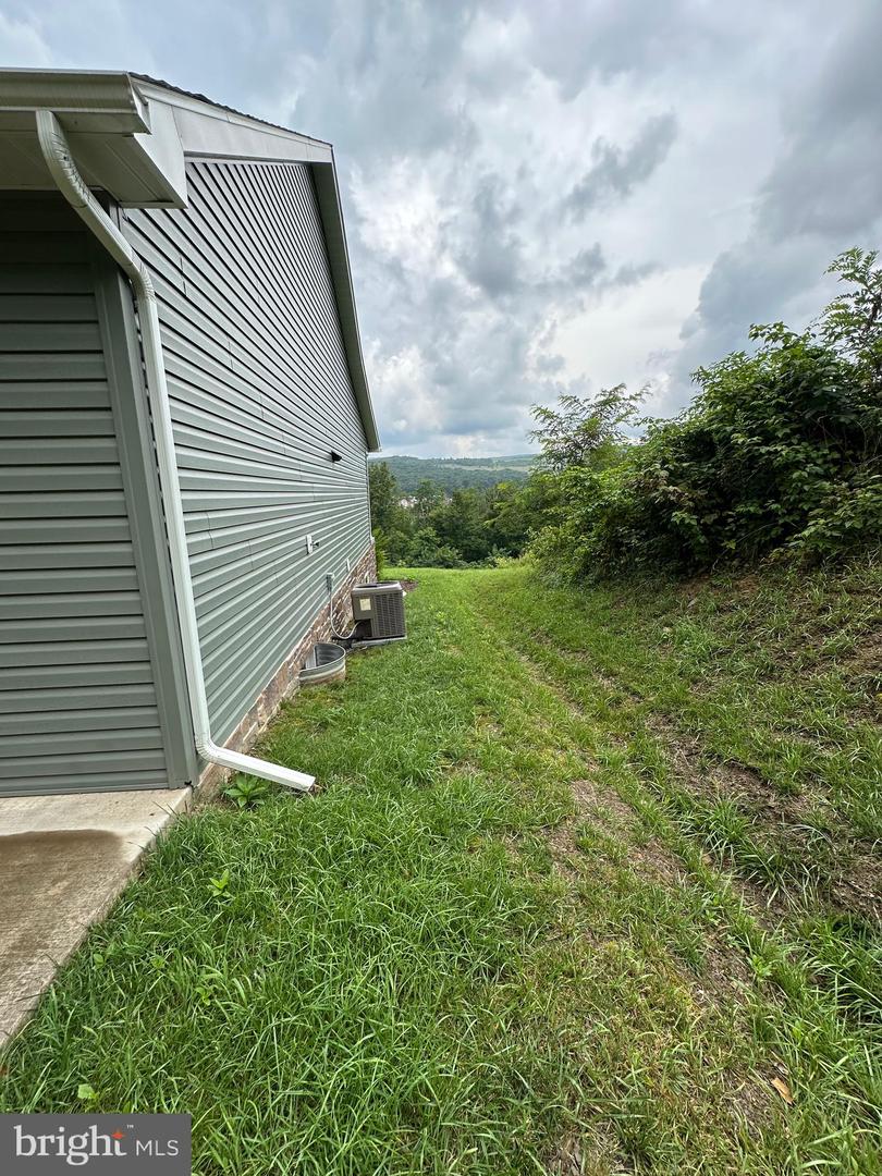 230 Redstone Ter Property Photo 42