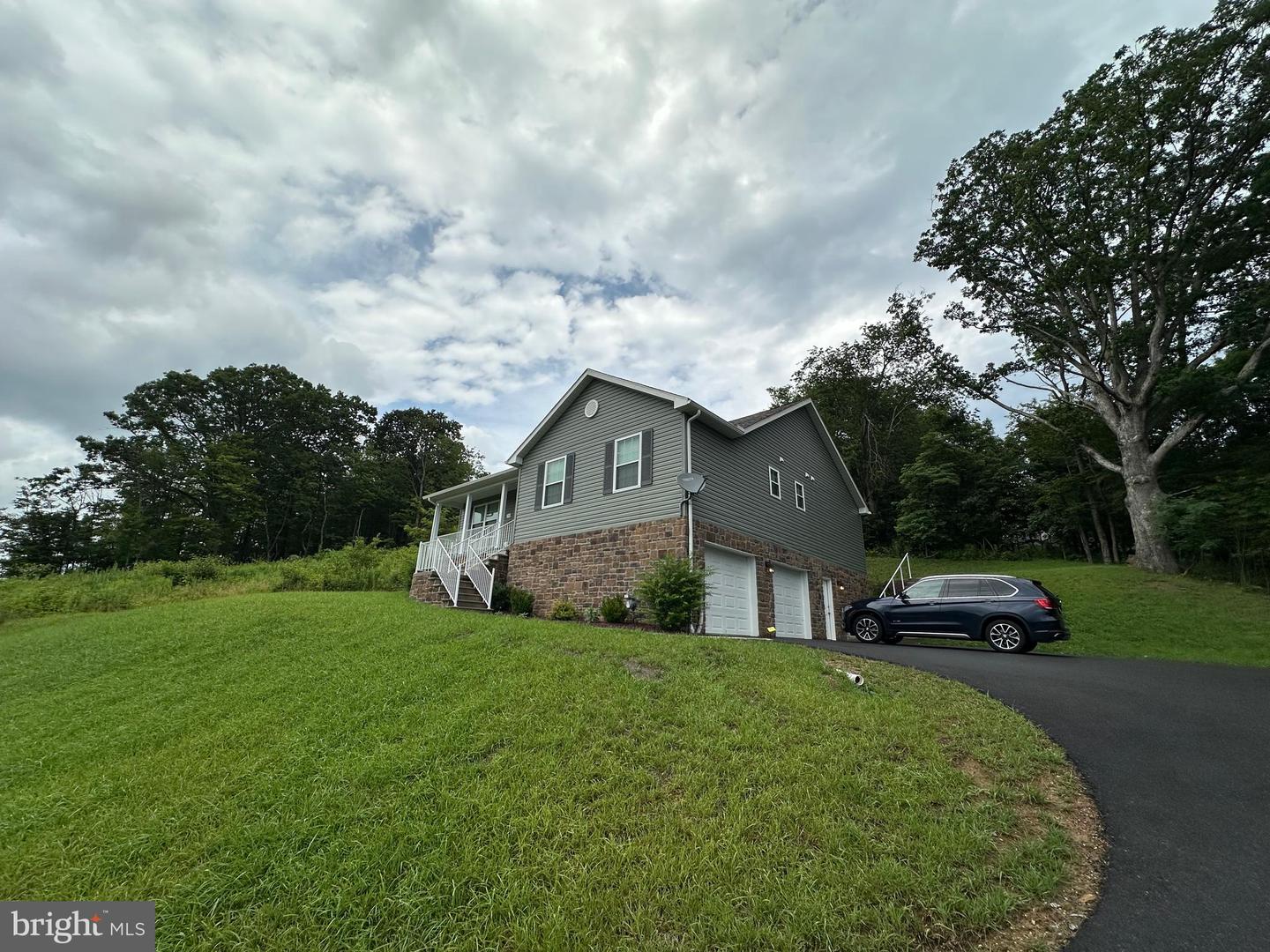 230 Redstone Ter Property Photo 46