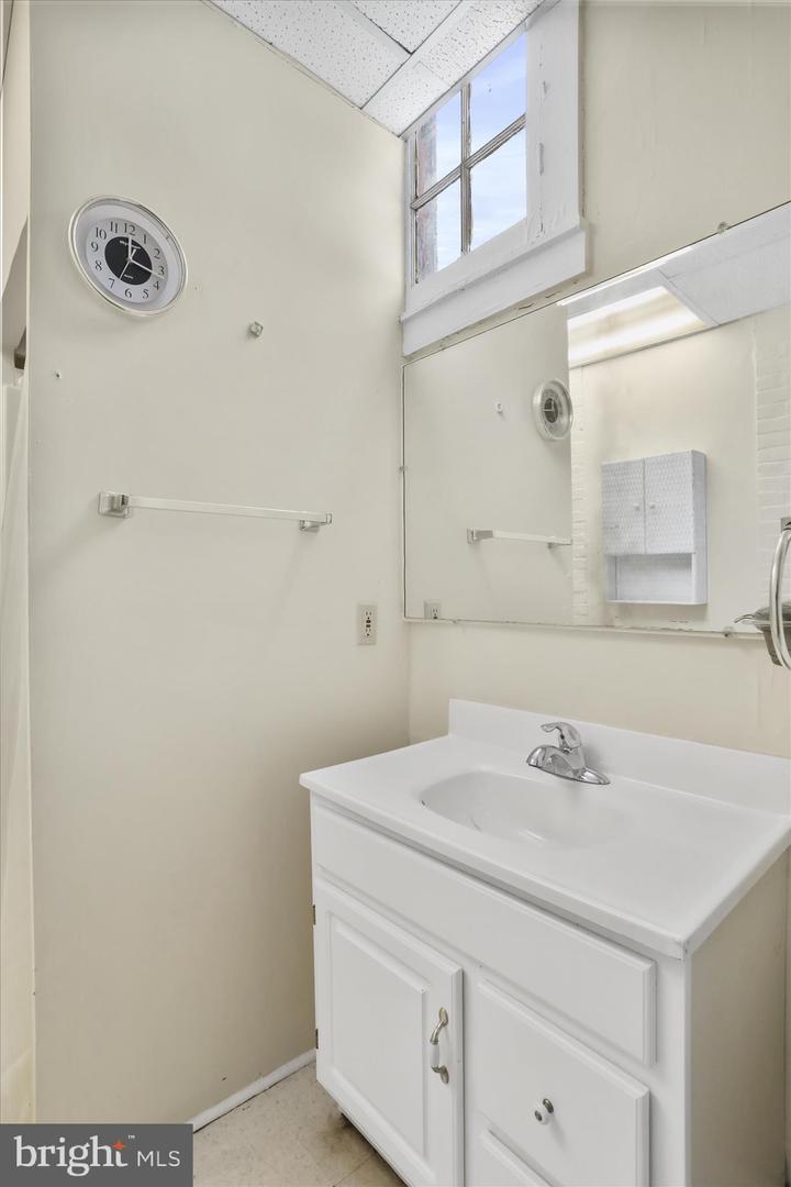 315 Frederick Property Photo 27