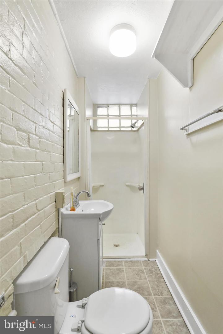 315 Frederick Property Photo 33