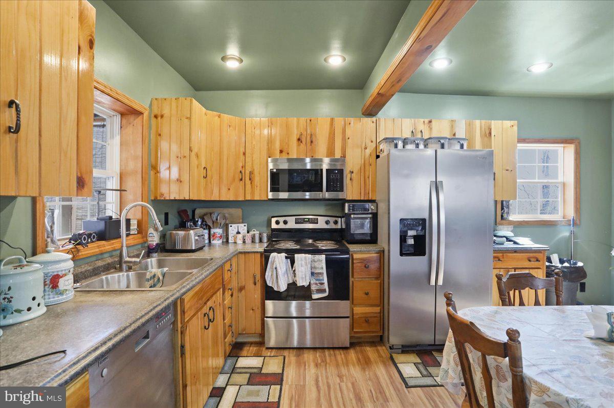 12604 Longs Hollow Rd Se Property Photo 5