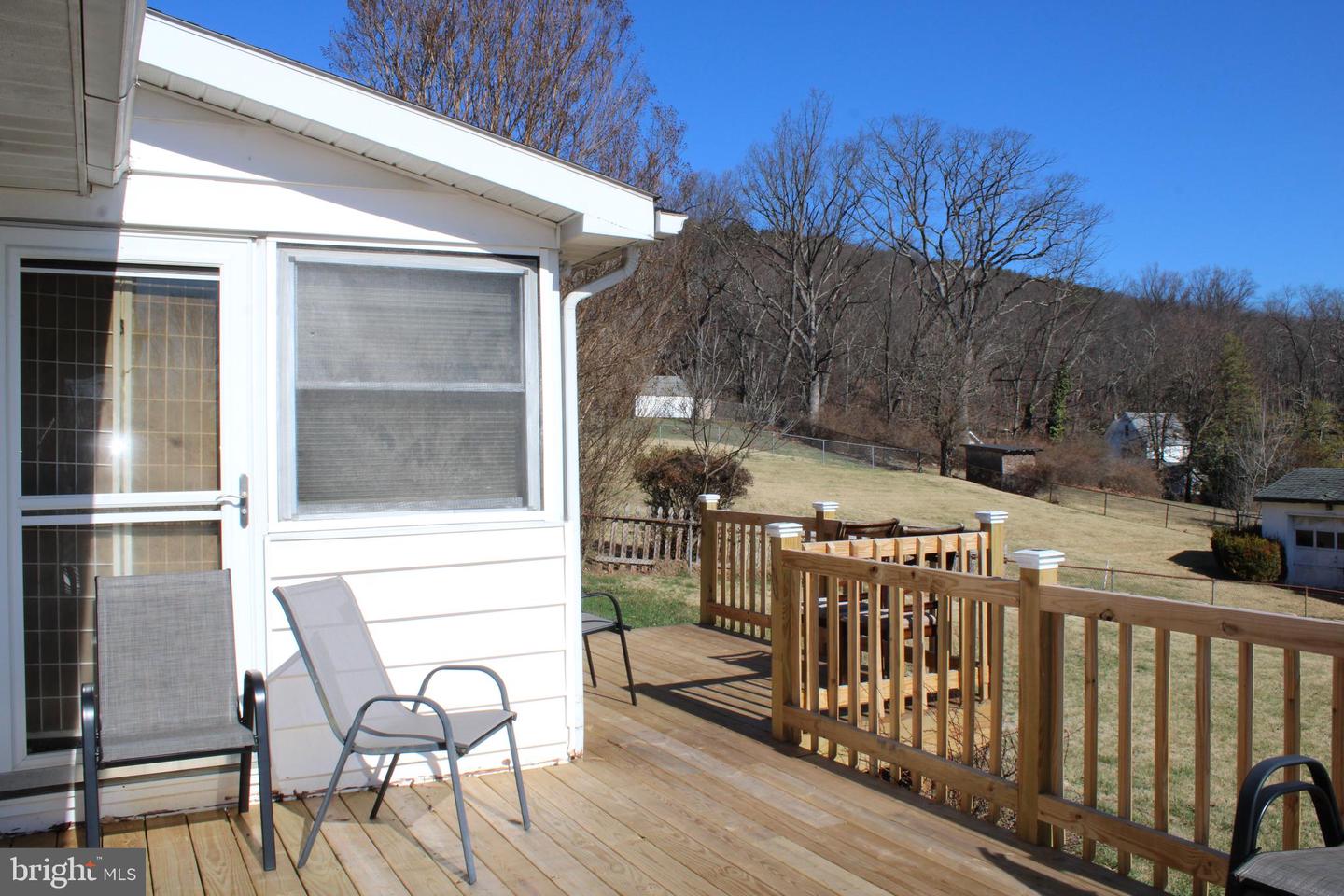 111 High Ln Property Photo 8