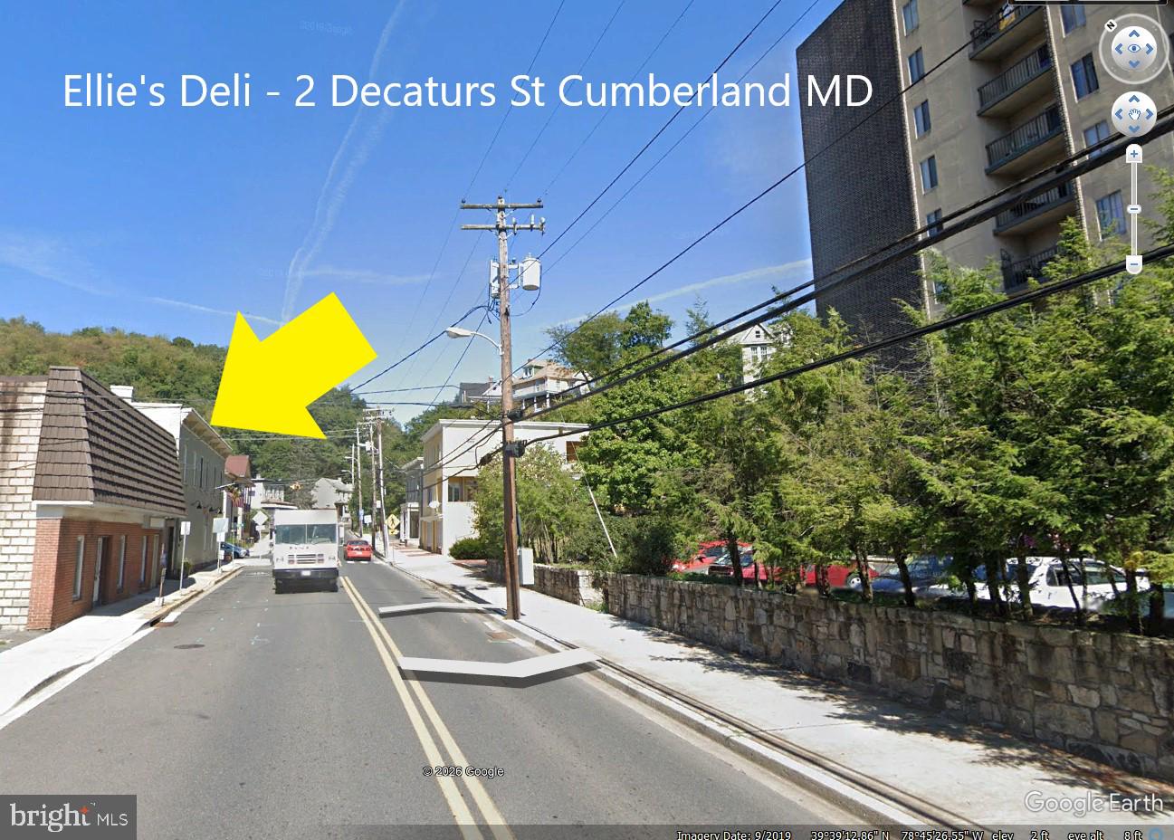2 Decatur St Property Photo 7