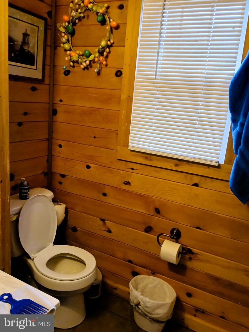 21531 National Pike Ne Property Photo 10