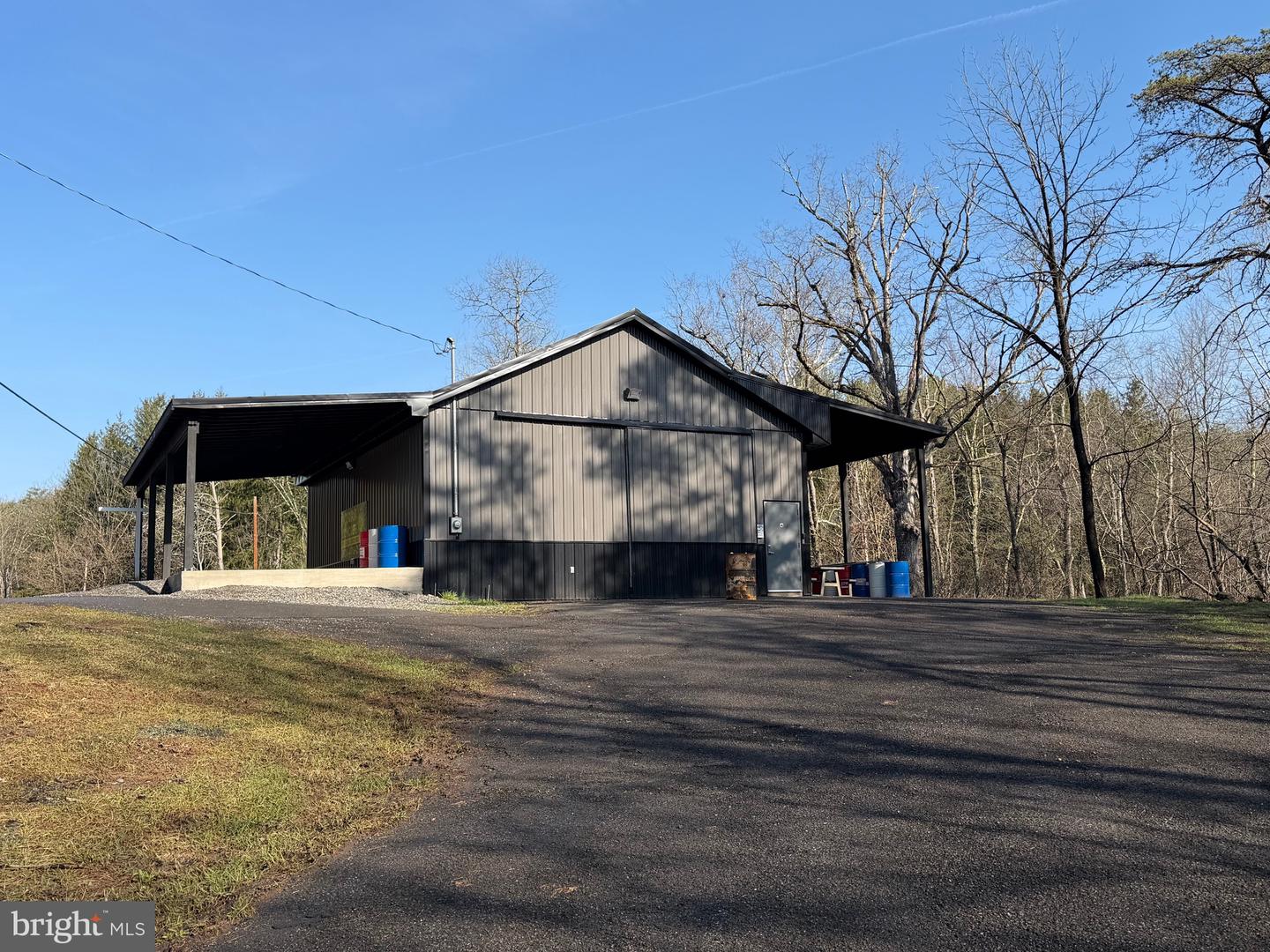 National Pike Pike Ne Property Photo 1