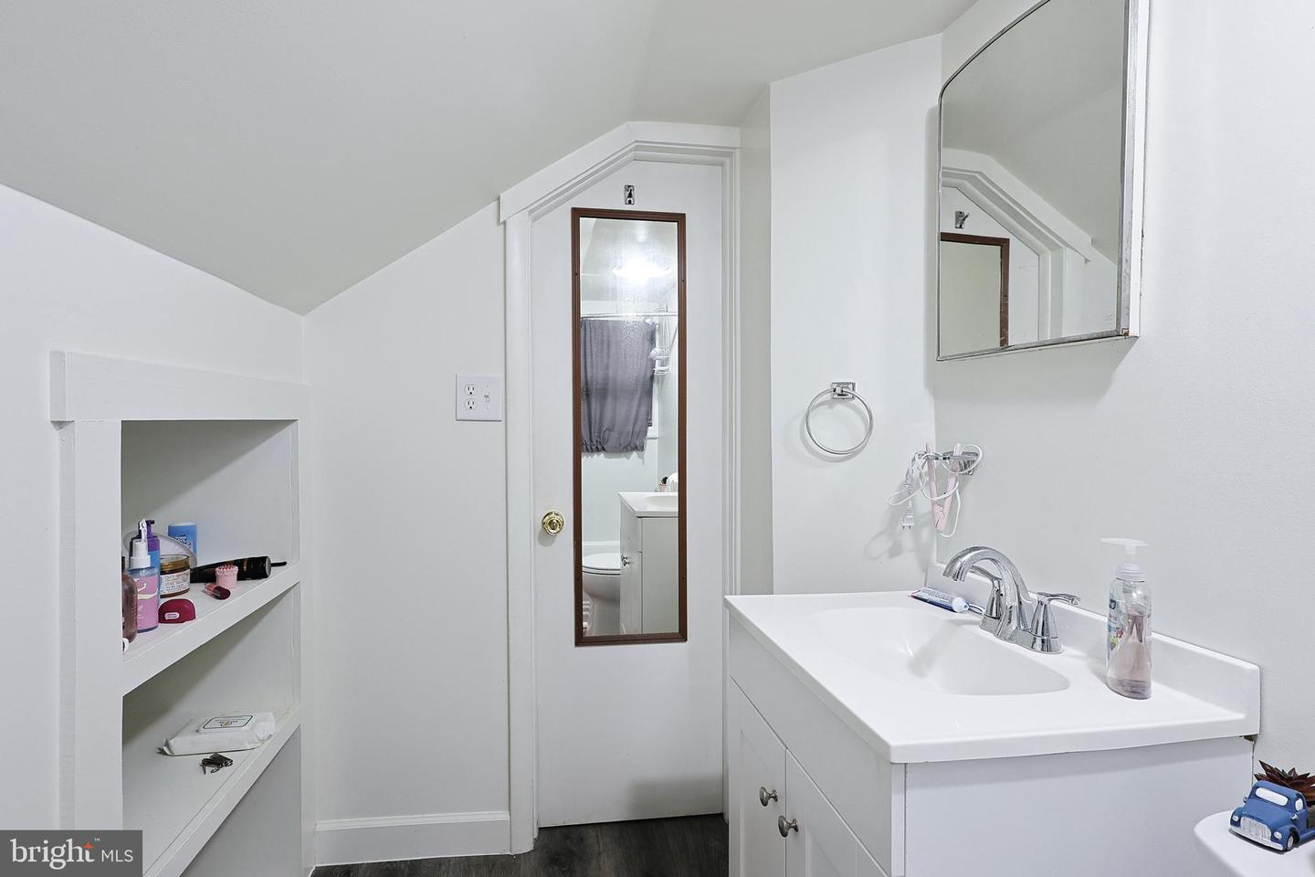 11305 Creek Rd Se Property Photo 27