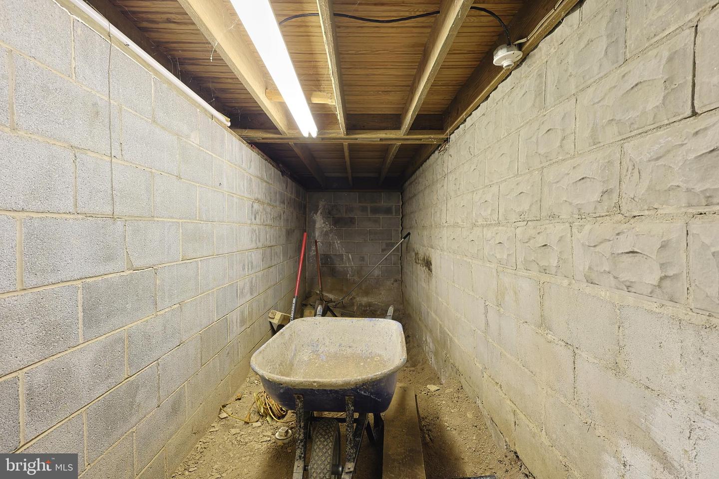 11305 Creek Rd Se Property Photo 33