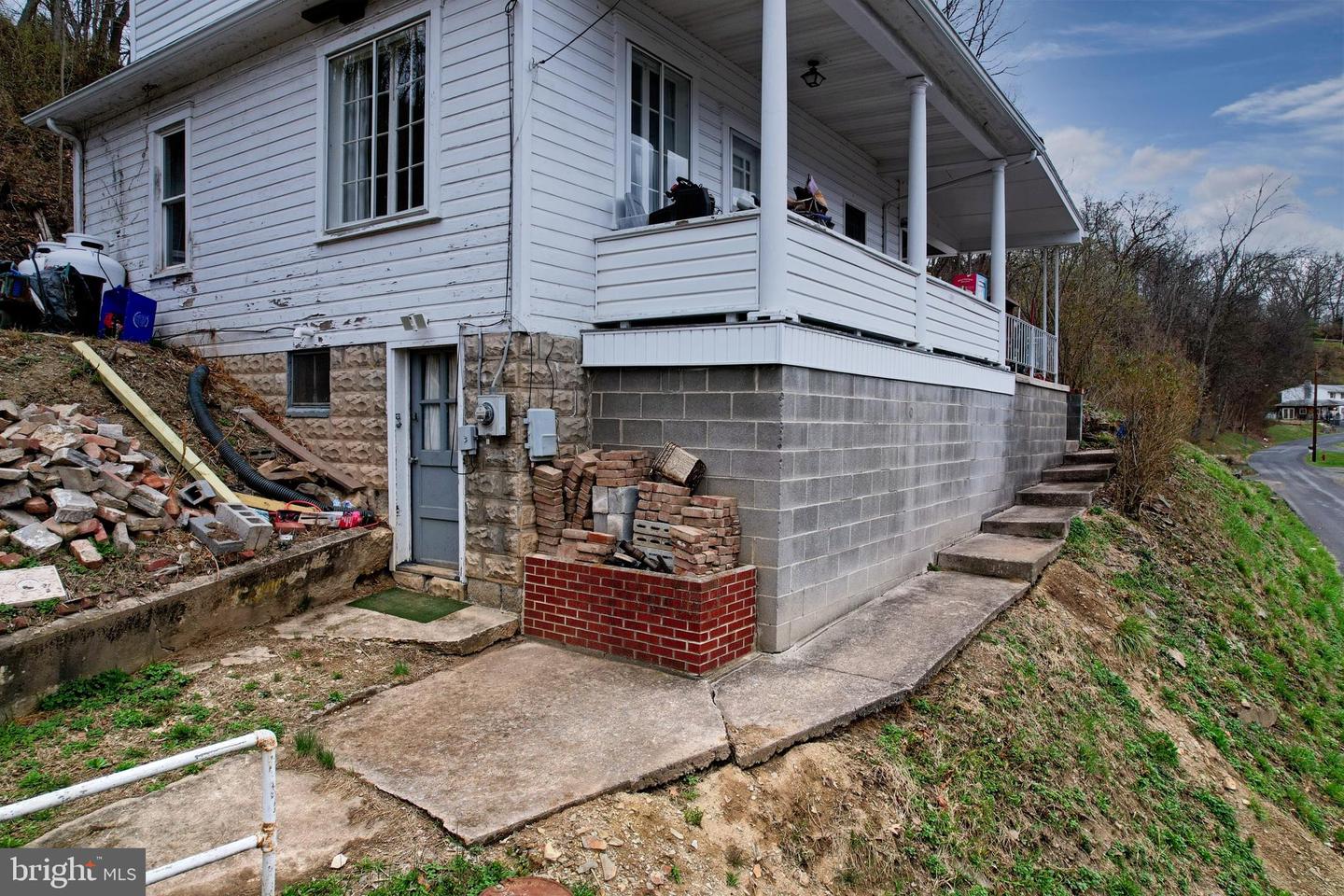 11305 Creek Rd Se Property Photo 39