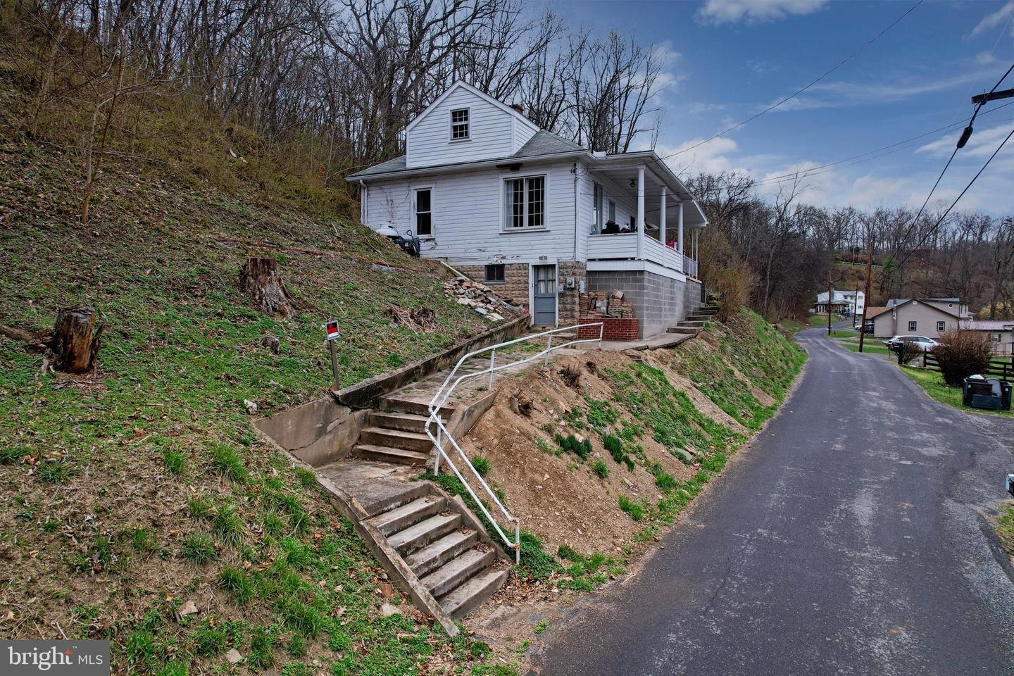 11305 Creek Rd Se Property Photo 40