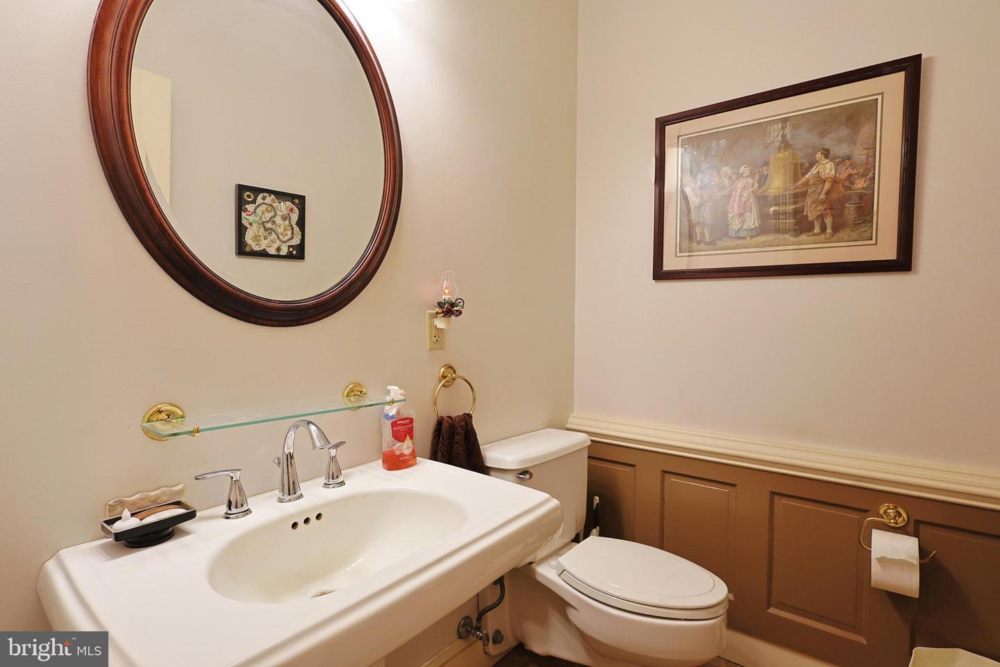 15715 Merrill Ln Property Photo 35