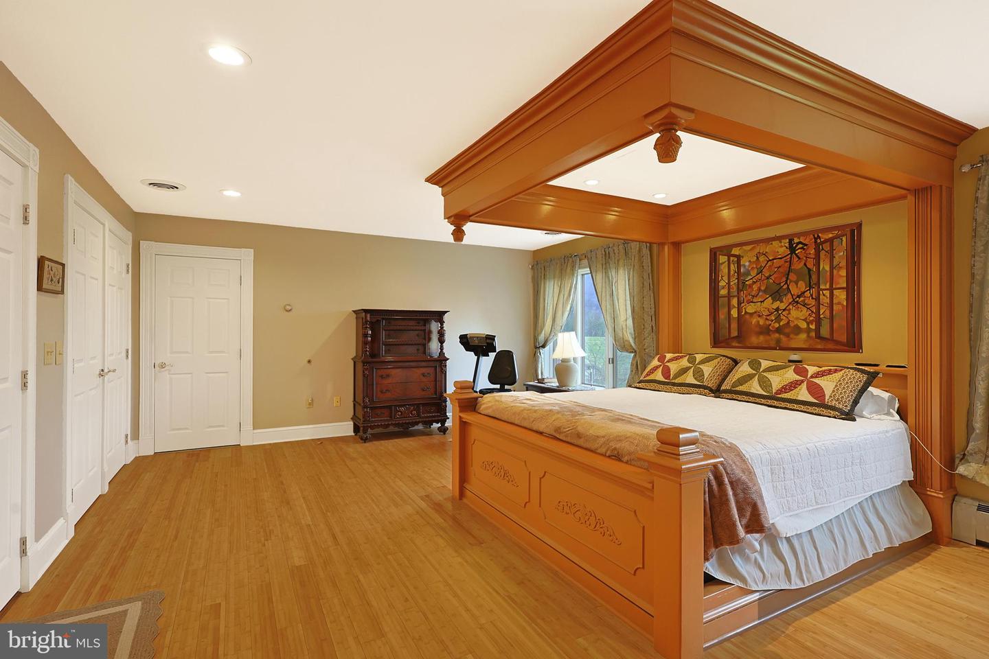15715 Merrill Ln Property Photo 47