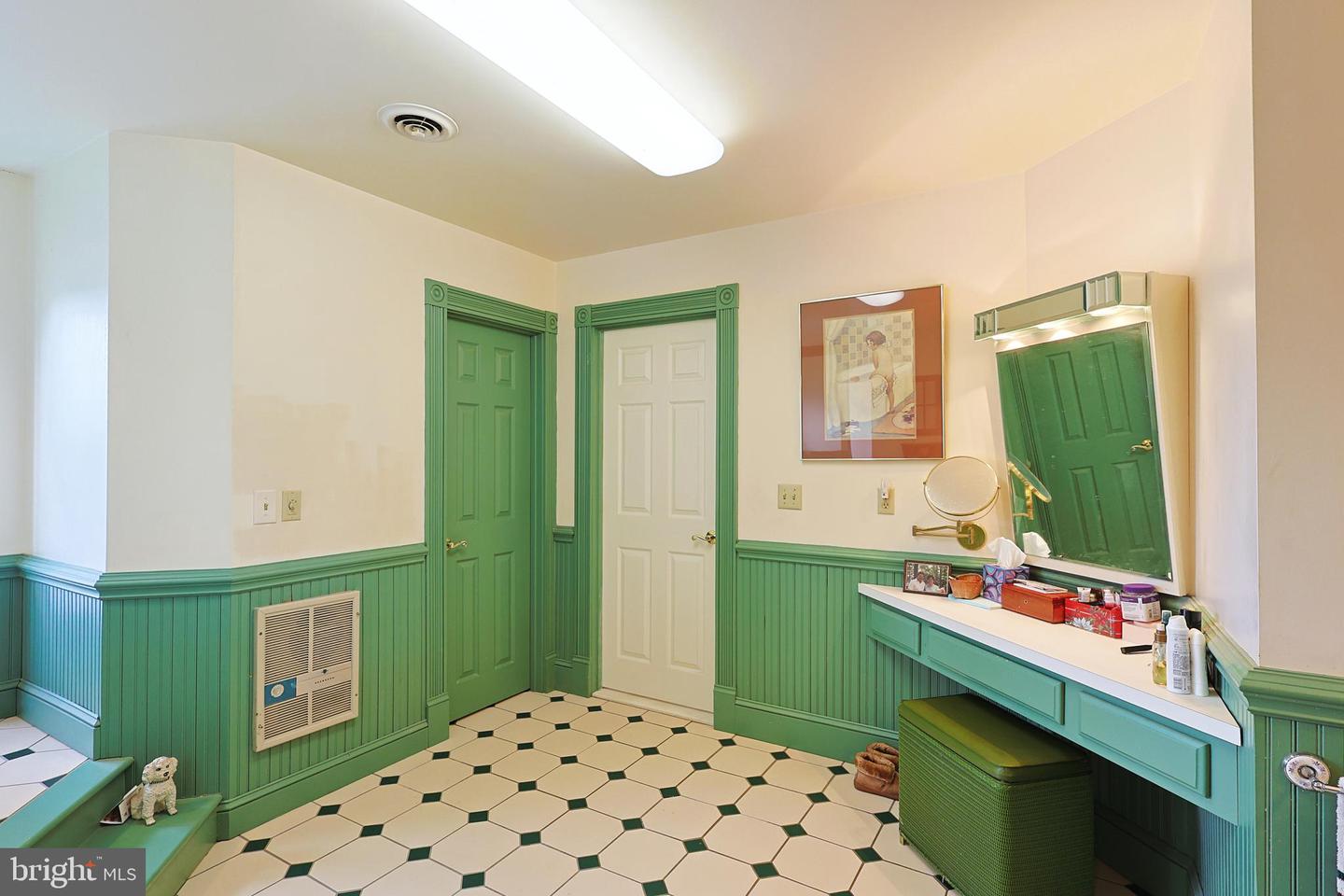 15715 Merrill Ln Property Photo 56