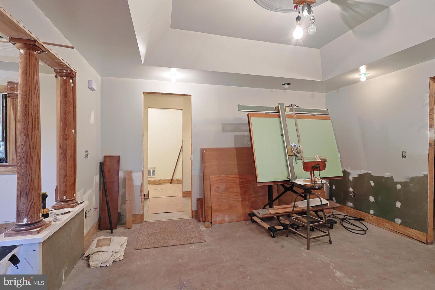 15715 Merrill Ln Property Photo 91