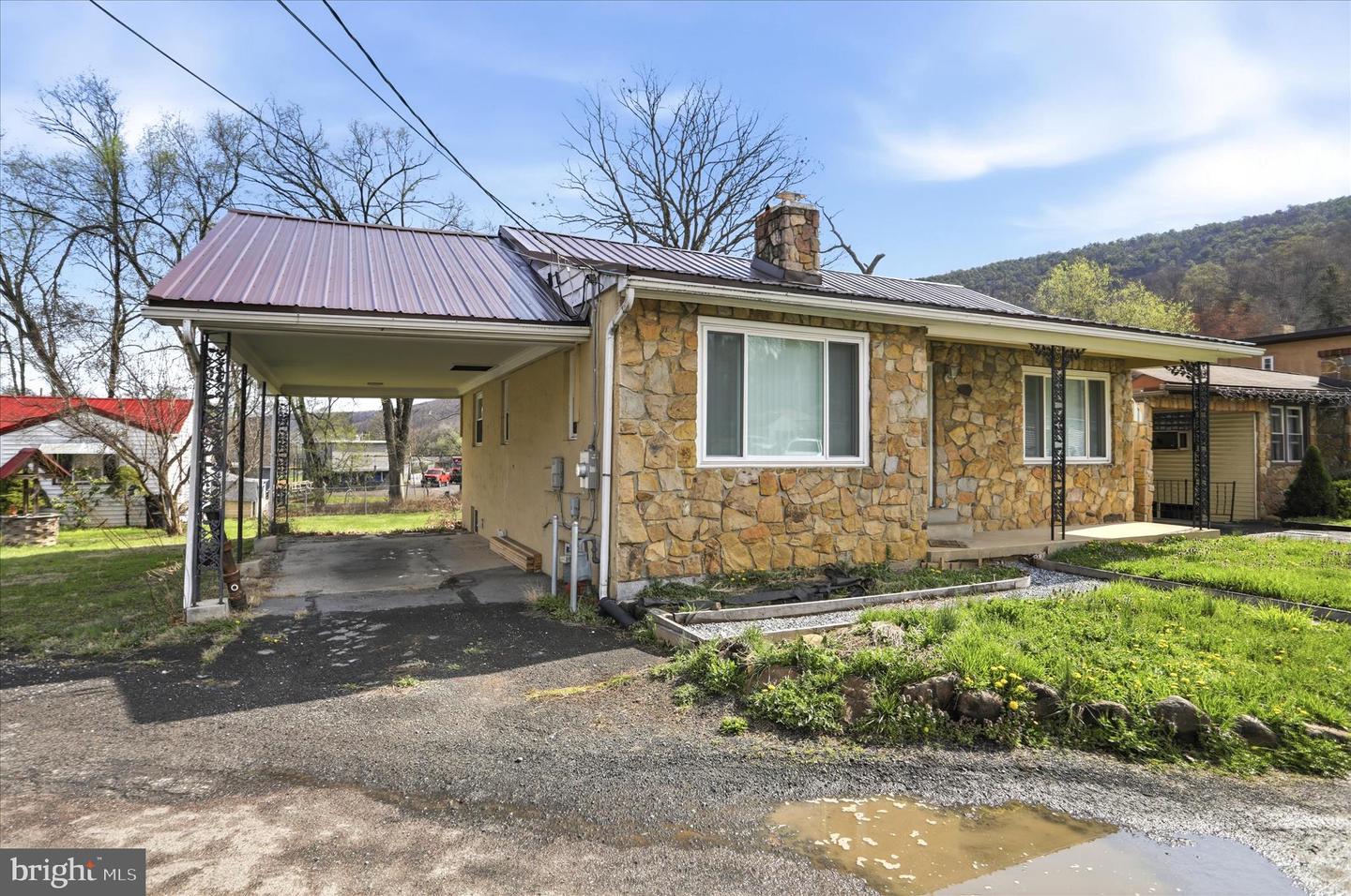 3 Glenview Dr Property Photo 3