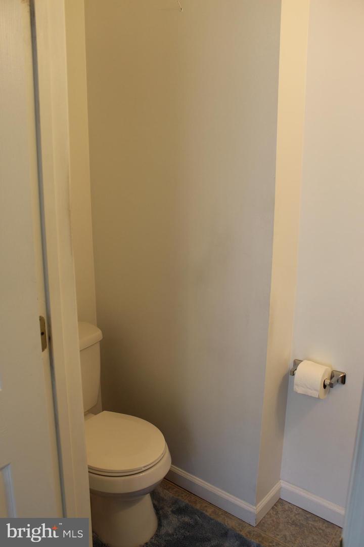 108 Day Break Dr Property Photo 27