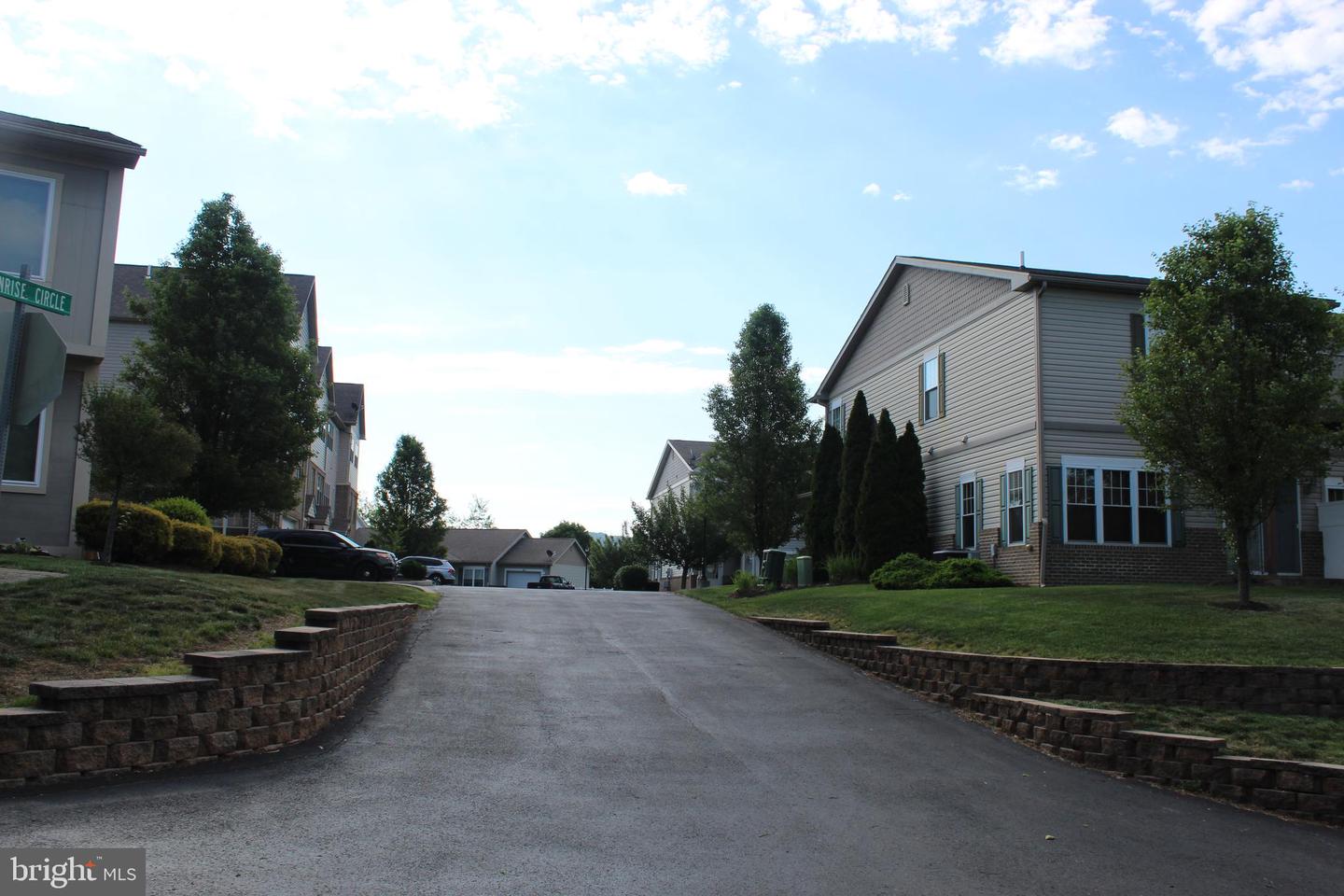 108 Day Break Dr Property Photo 42