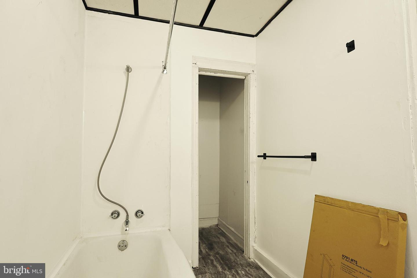 214 S Central Ave Property Photo 14