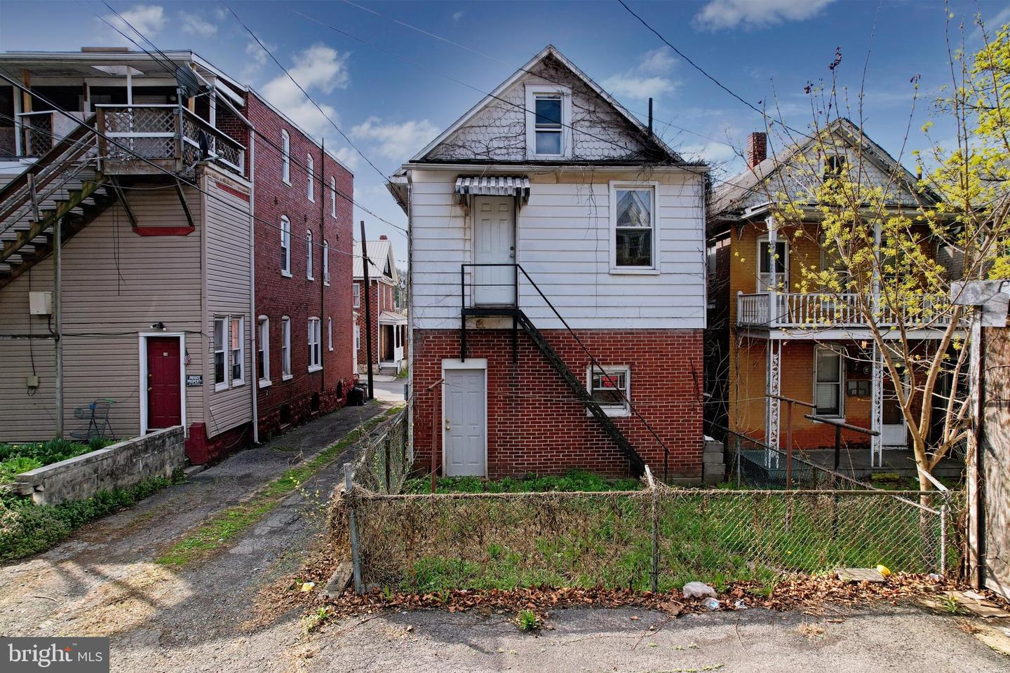 214 S Central Ave Property Photo 59