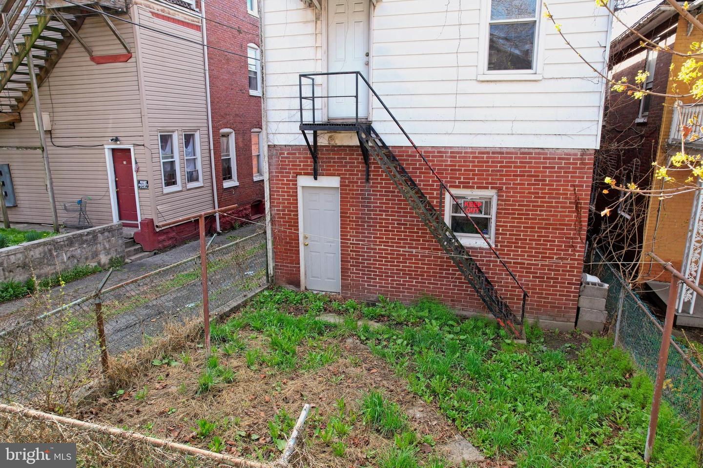 214 S Central Ave Property Photo 61