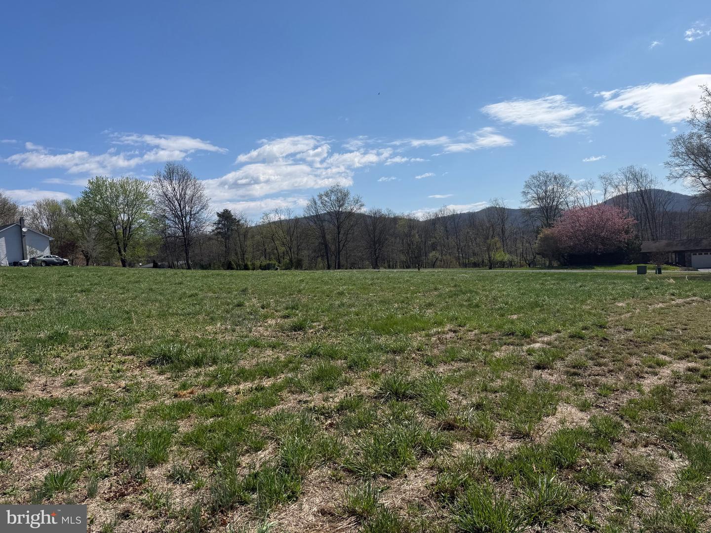 Hickory Hill Ln Property Photo 1