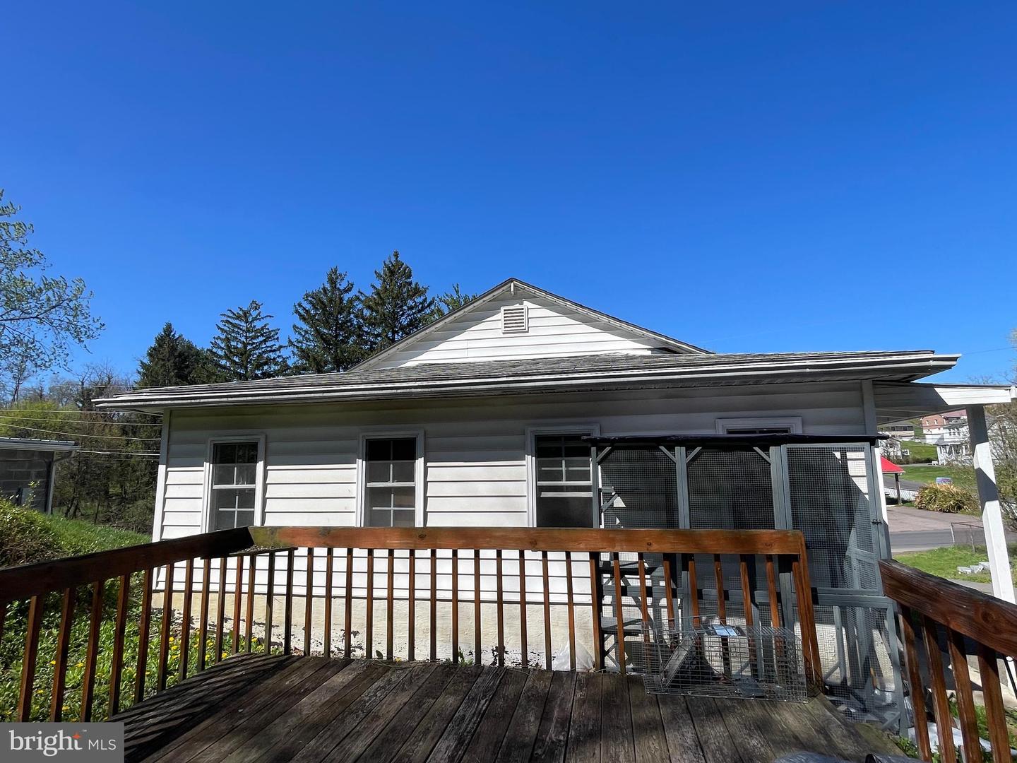 604 Winifred Rd Property Photo 5