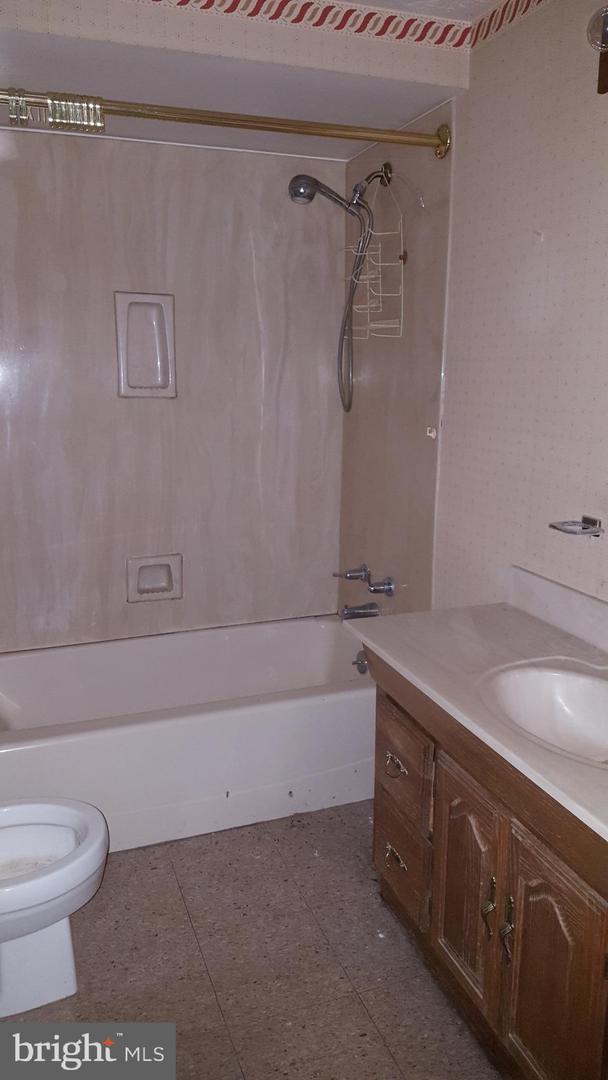 22409 Mcmullen Hwy Sw Property Photo 4