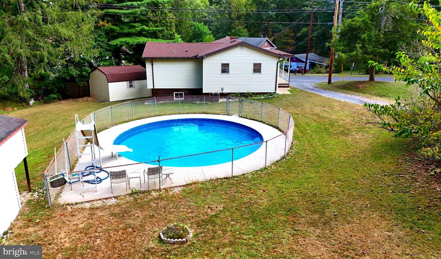 12717 N Cresap St Property Photo 37