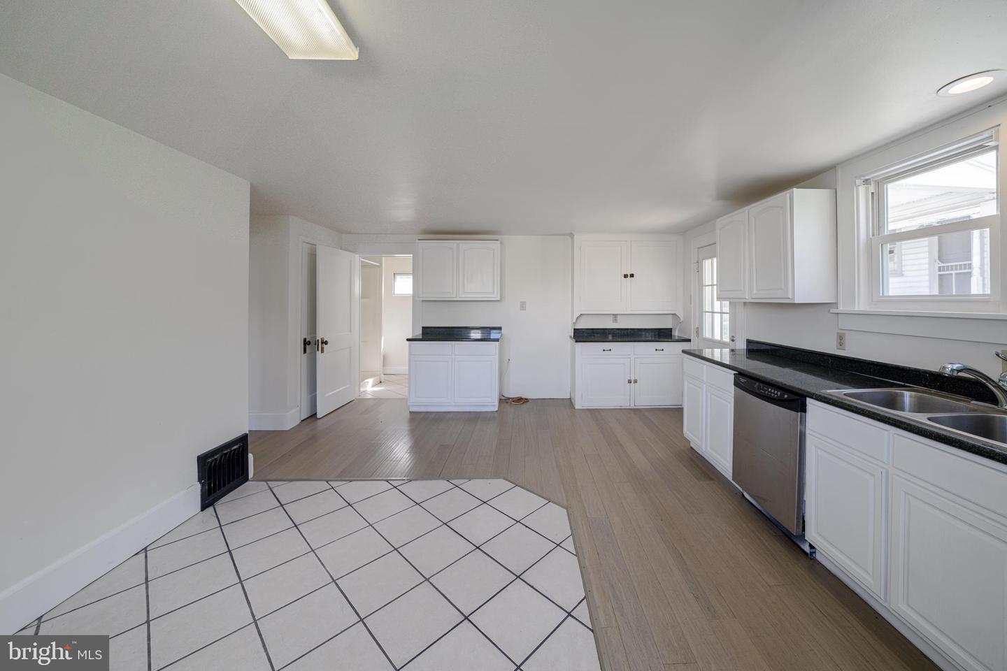 14015 Bedford Rd Ne Property Photo 16
