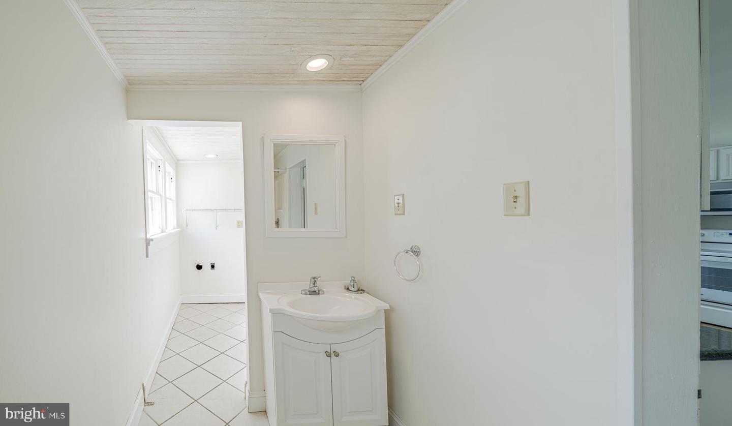 14015 Bedford Rd Ne Property Photo 17