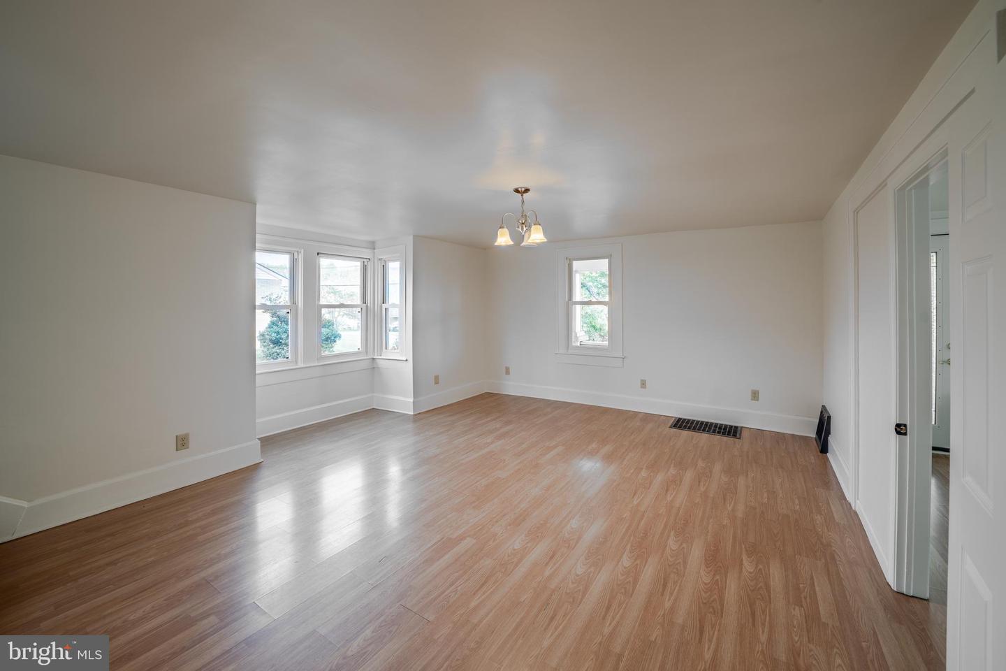 14015 Bedford Rd Ne Property Photo 20