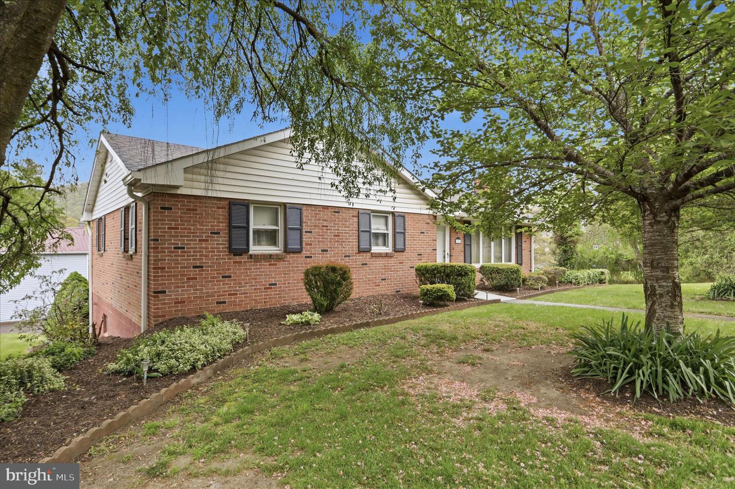12216 Mcmullen Hwy Sw Property Photo 4